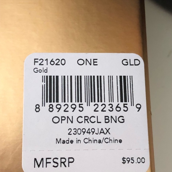 🎀 Coach Open Circle Gold-Tone Bangle - Picture 6 of 8